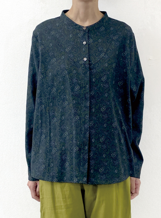 綿綾ペーズリーハイネックブラウス