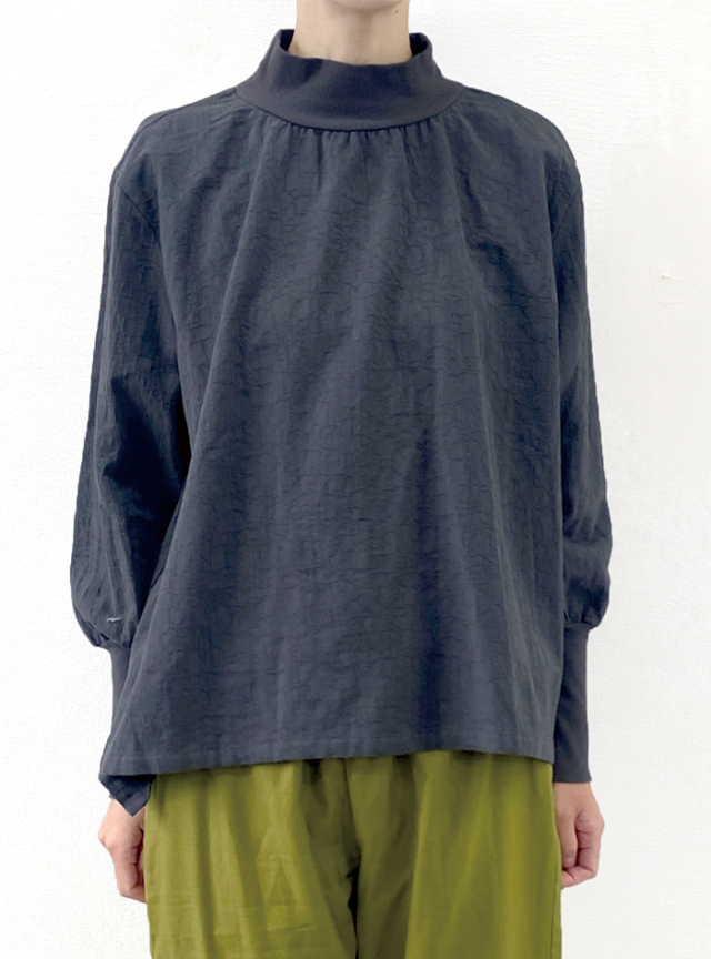 綿ジャカードリブ使いプルオーバー