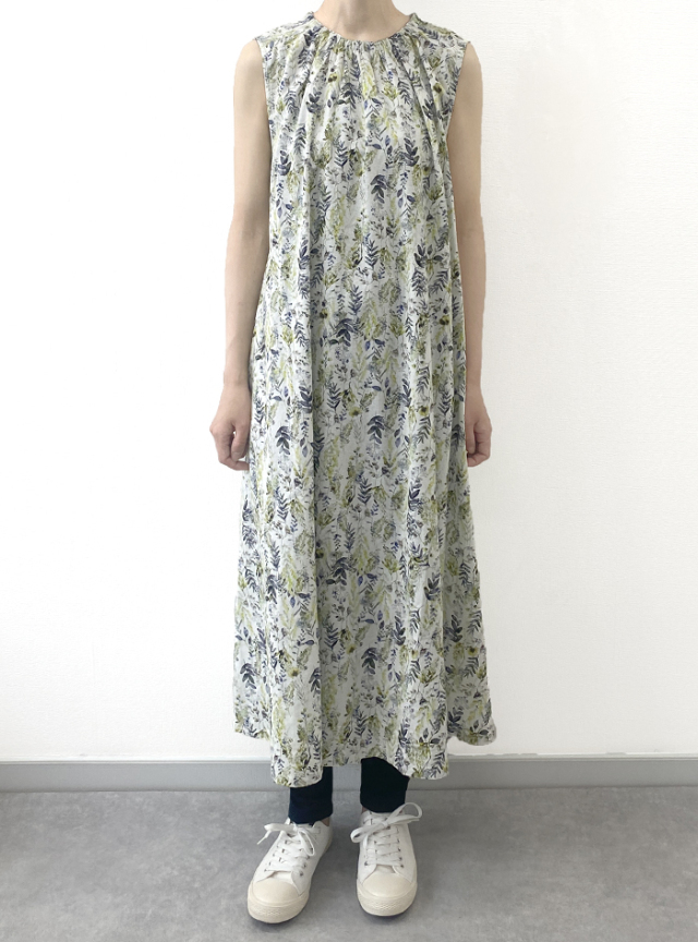 30%OFF! 綿麻プリントノースリワンピース