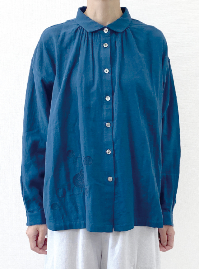 30%OFF! 刺繍入りギャザーシャツブラウス