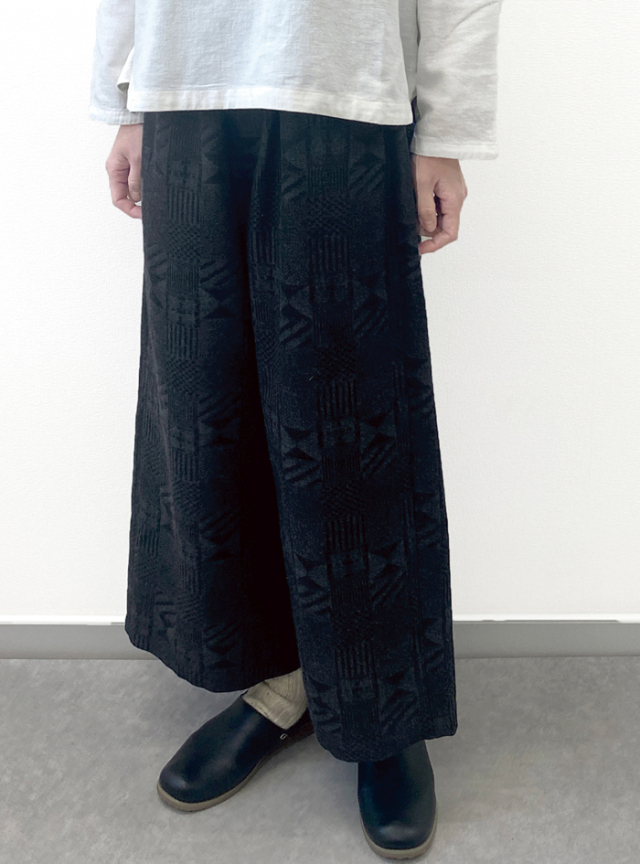 ジャカードセミワイドパンツ