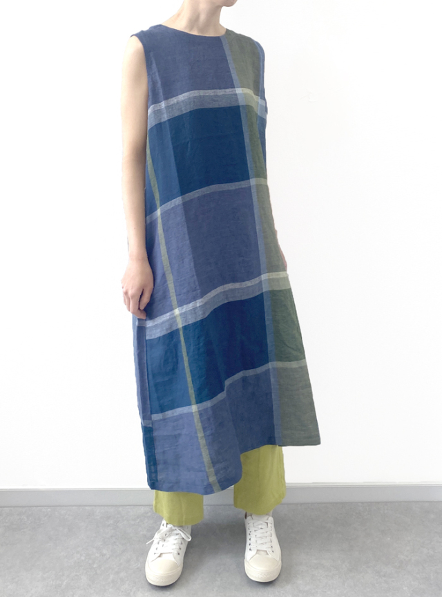 チェックノースリーブワンピース