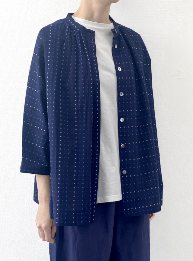 ドットドットドビードルマンブラウス