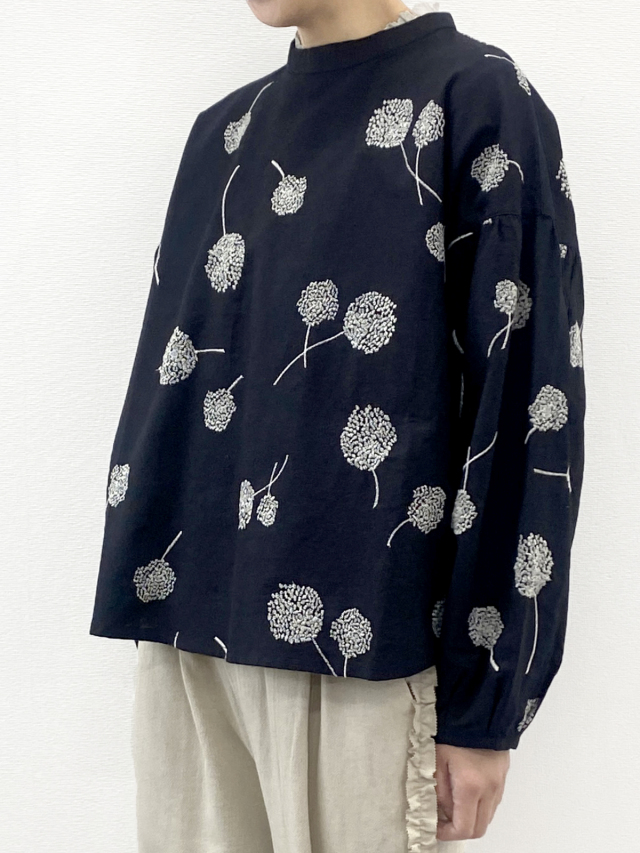 50%OFF! わたげ刺繍プルオーバー