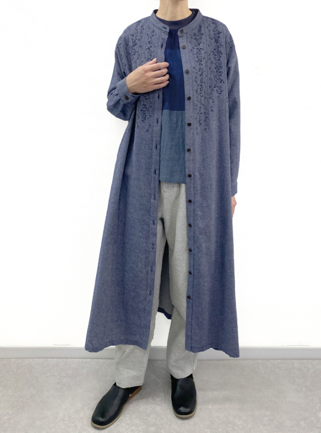 綾草木刺繍ワンピース