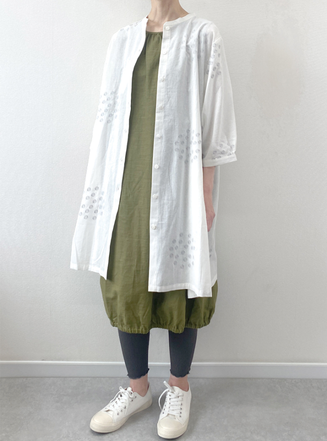 50%OFF! ドット刺繍ロングブラウス