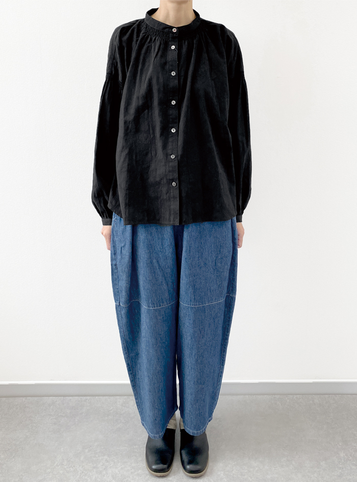 ☆ジャカードシャーリングブラウス