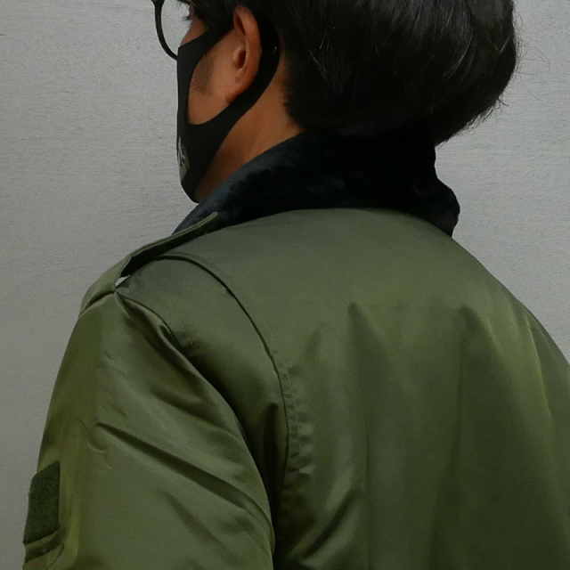 肩章付きブルゾン 自衛隊 防寒ジャンパー