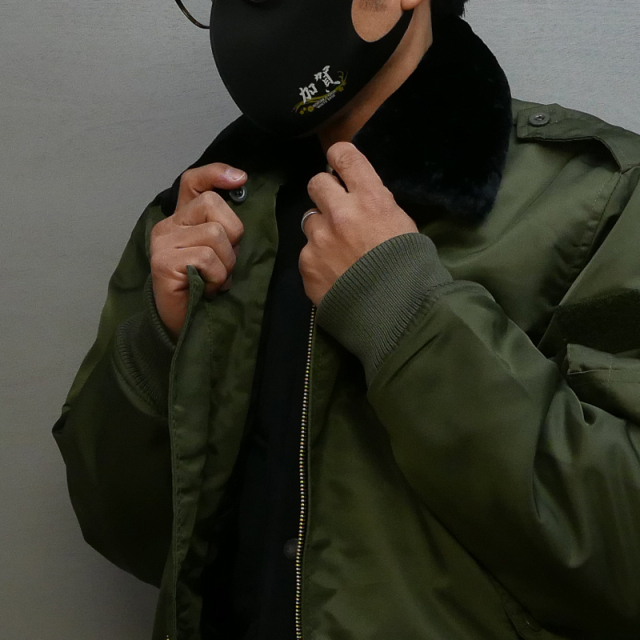 RADIATE オリーブ色 ジャンパー・ブルゾン 肩章付きブルゾン 自衛隊 防寒ジャンパー