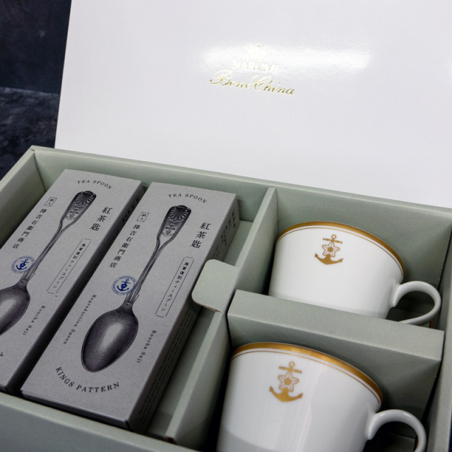 コーヒーカップ＆ソーサー2客（桜に錨）＋海軍復刻ティースプーン2本