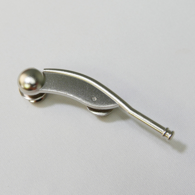 サイドパイプ型ピンバッチ