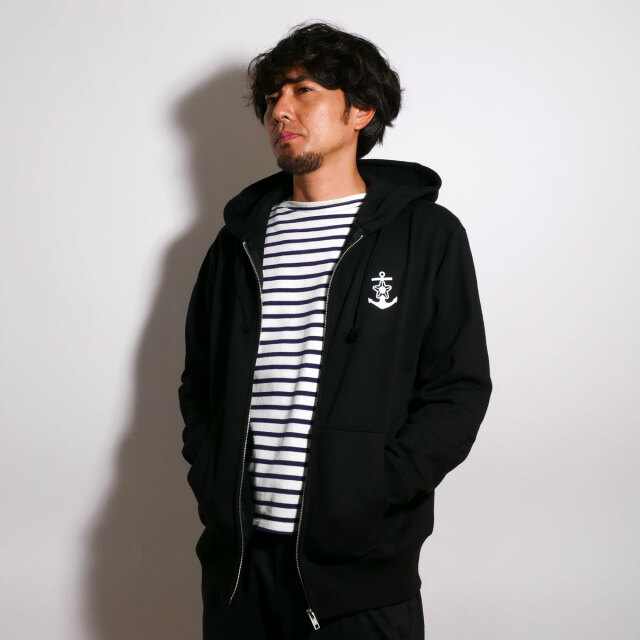 桜イカリマークジップアップパーカー