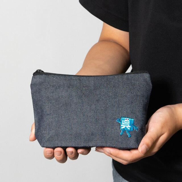 呉氏 」の舟底リサイクルデニムポーチ
