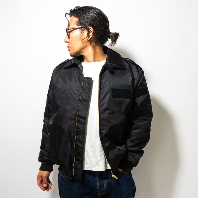 防寒ブルゾン 背中護衛艦かが刺繍