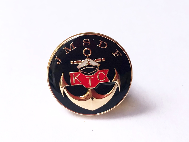 呉教育隊　ピンバッチ