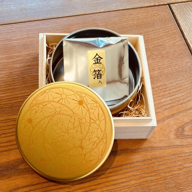 金沢の金箔をまとう 高級昆布茶 金箔入こんぶ茶 桐箱入り
