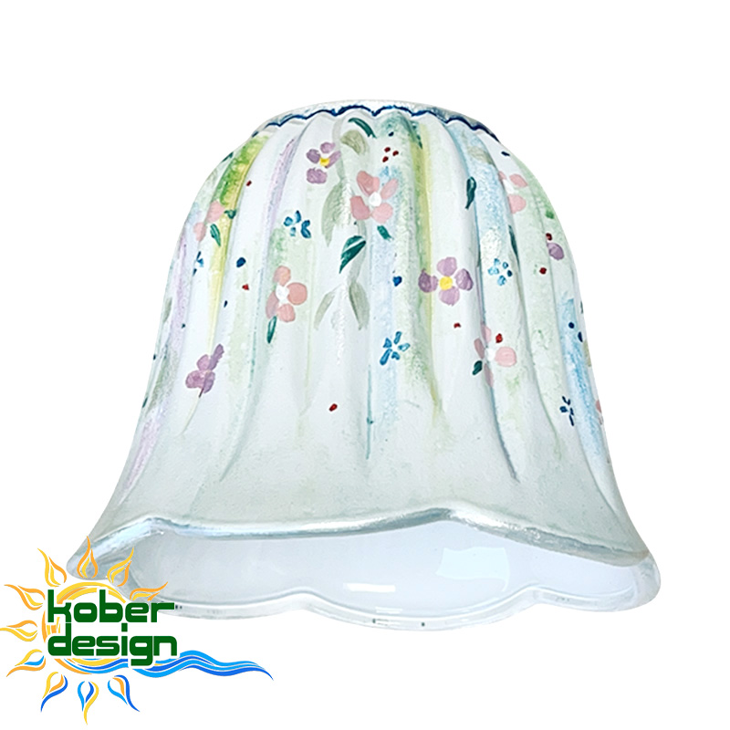 職人の手描きによる美しいハンドペイント模様が魅力のおしゃれなガラス製ランプシェード