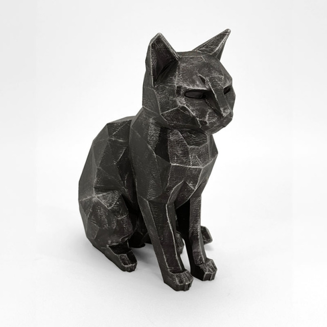 モダンな幾何学デザインの猫オブジェ｜3Dプリント×手塗りアート雑貨
