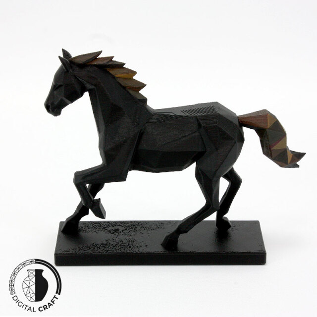 モダンな幾何学デザインの馬オブジェ|3Dプリント×手塗りアート雑貨
