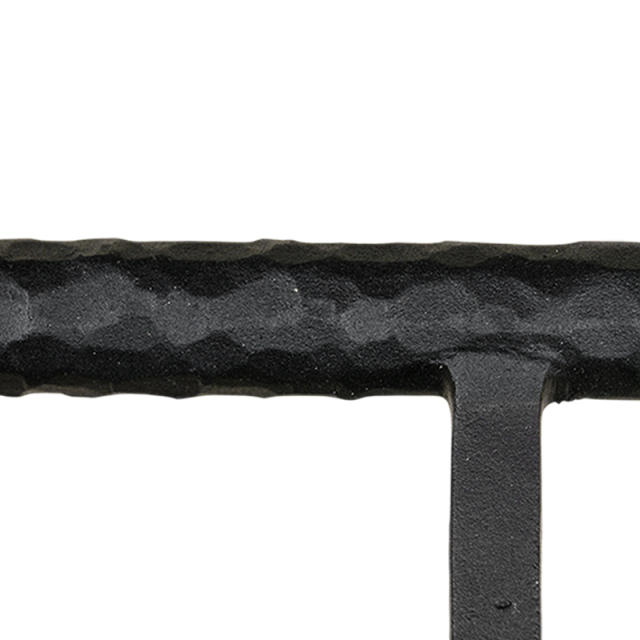 ストレートデザインのロートアイアン製壁付けハンドレール