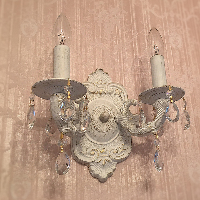 かわいい照明,おしゃれな照明,白い,アンティークホワイト