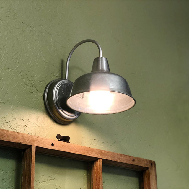 アウトドアライト,おしゃれ,門柱灯,アンティーク,輸入照明,重厚,ガーデンライト,屋外照明,ヨーロピアン,庭,アプローチ