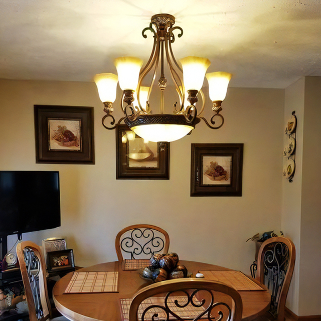 シャンデリア,アンティーク,カントリー,おしゃれ,輸入照明,照明器具,輸入住宅,リビング照明,ダイニング照明,吹き抜け,注文住宅