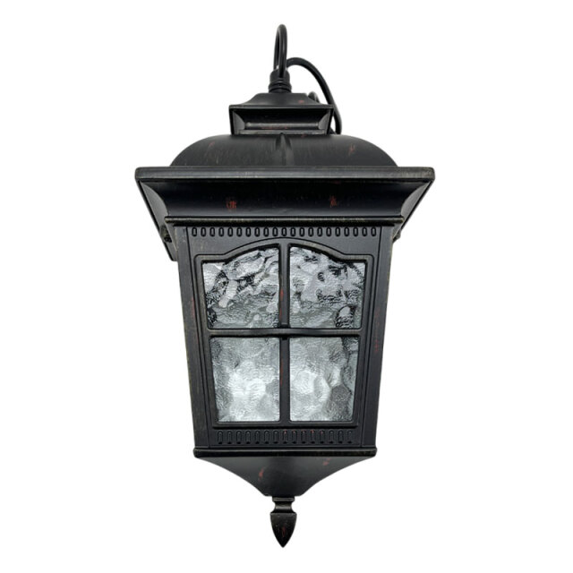 屋外使用可能なおしゃれなペンダントライト。アンティークデザインの玄関照明