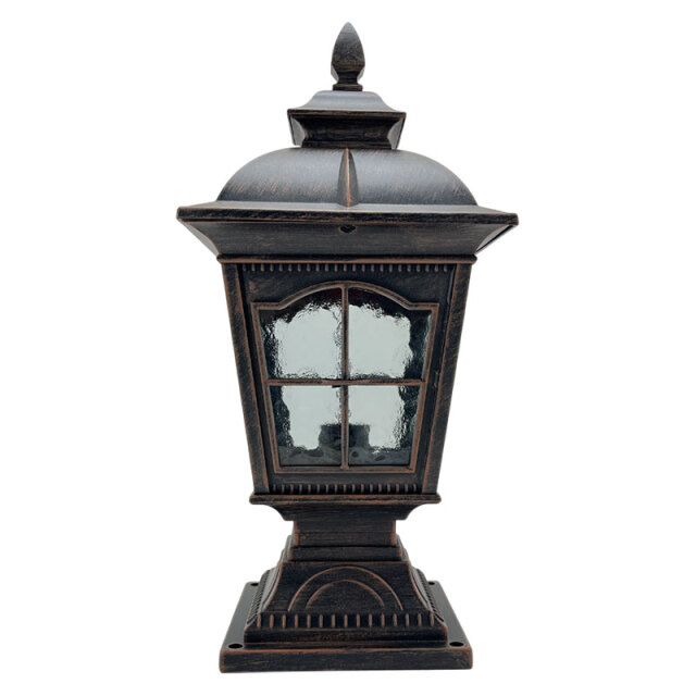 おしゃれな門柱灯です。屋外照明で玄関やポーチにおススメ外灯です。