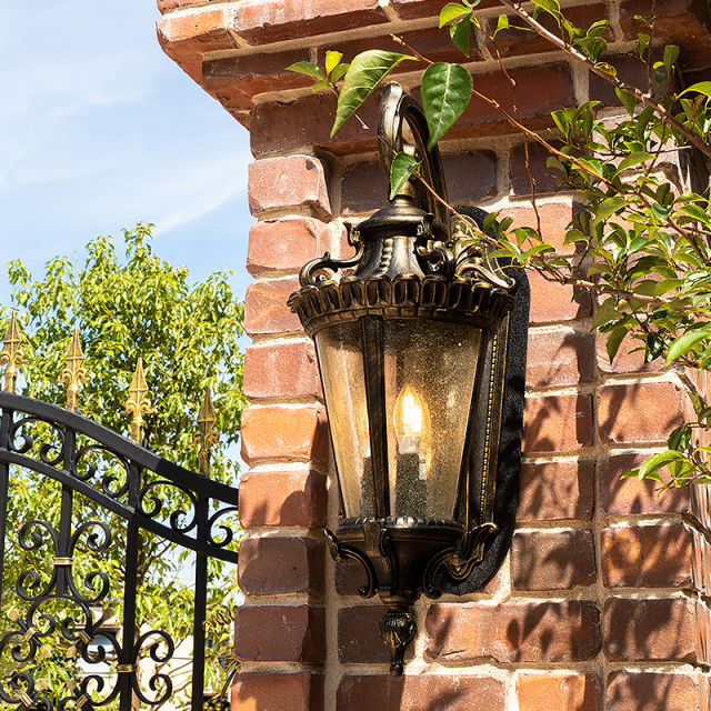 アグニ3灯壁付けブラケット照明ライト（ゴールドブラック）｜ダウン型