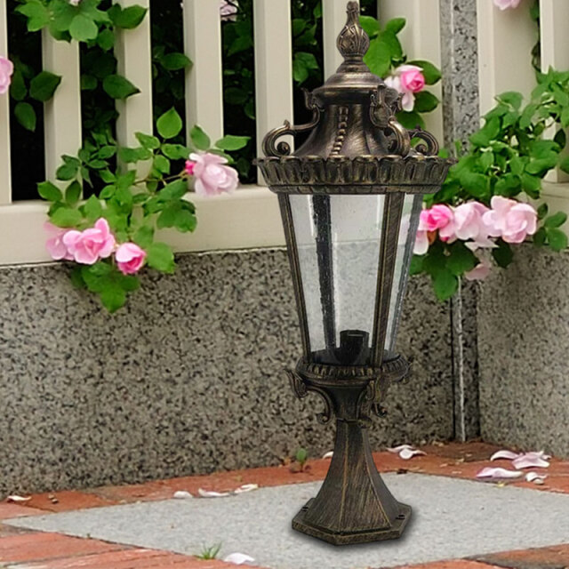 おしゃれで激安価格な門柱灯。輸入住宅やモダンな住宅にもおすすめな玄関照明