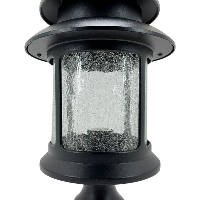 おしゃれな外灯・ポール型アウトドアライト。ガーデンライトとしても素敵なデザイン