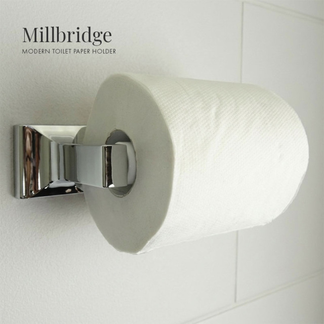 クラシカルなサテンニッケル仕上げのトイレットペーパーホルダー設置イメージ｜Millbridgeサニタリー用品