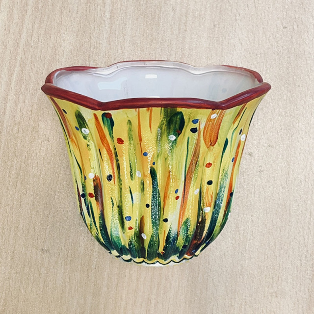 職人の手描きによる美しいハンドペイント模様が魅力のおしゃれなガラス製ランプシェード