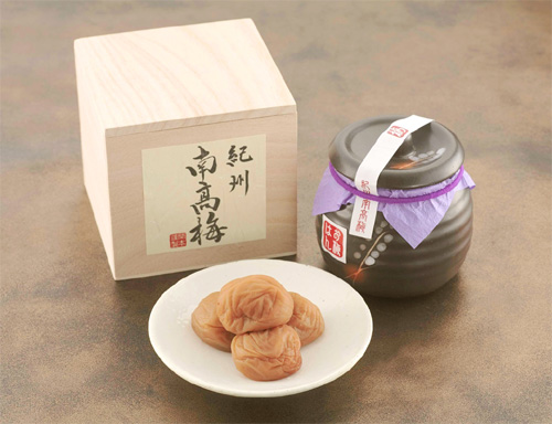 壷入梅干(桐箱入)（150g）