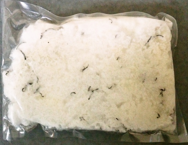 さらし鯨 500g 関太郎印のくじら 東冷 さらし鯨 500g 関太郎印のくじら 東冷