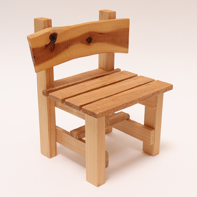 木のぬくもり雑貨 手作り　木製玩具　木製　チェア いす　色柄1点もの