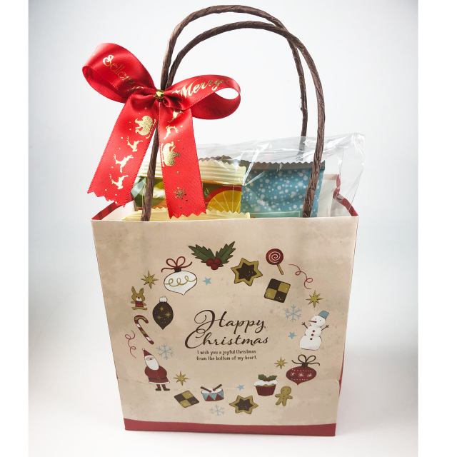 ホワイトクリスマスペーパーバッグ クリスマス商品 お菓子の詰め合わせの通販ならセラーズのオンラインショップ