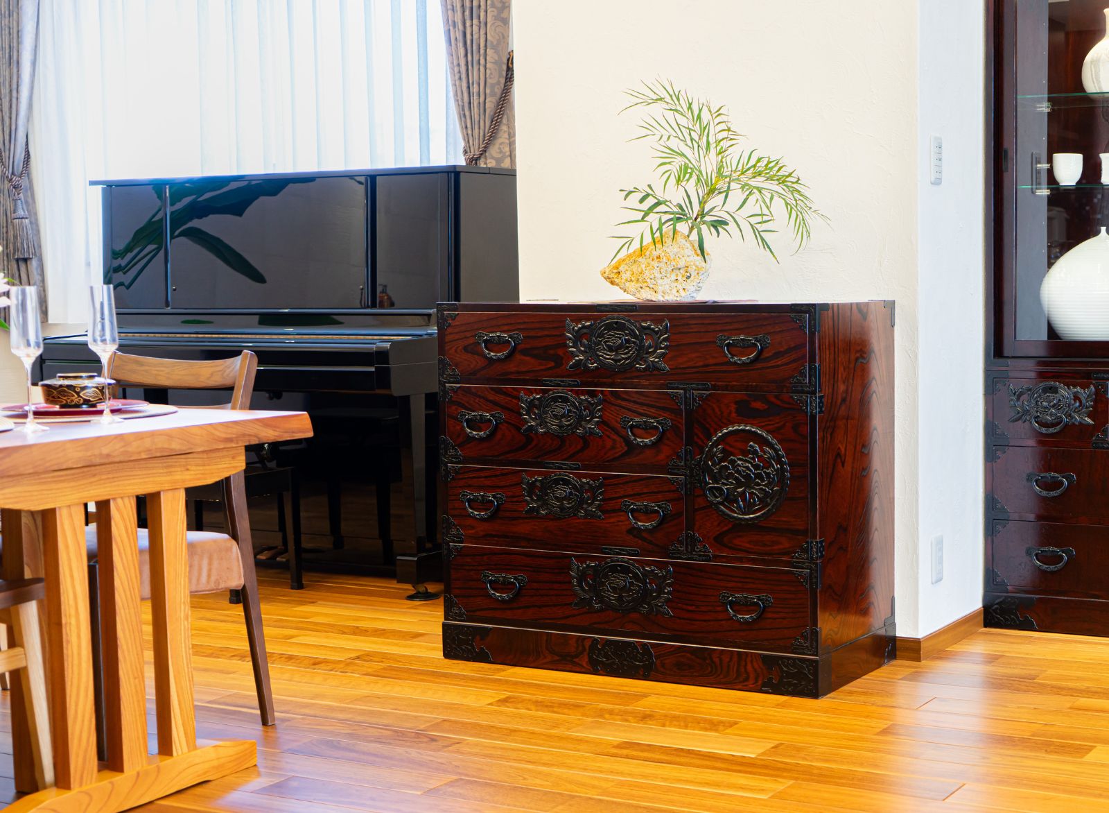 DHK22 仙台箪笥 用箪笥 KC-6 拭き漆塗り 55万 鍵付き 欅産業 仙台箪笥 用箪笥 KC-6 拭き漆塗り