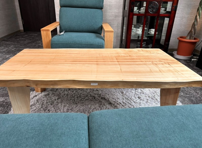 ポプラ　一枚板テーブル　店舗什器　アイアン脚　カフェ　ディスプレイ　民泊　別荘 ポプラ一枚板テーブル店舗什器アイアン脚ローテーブルセンター