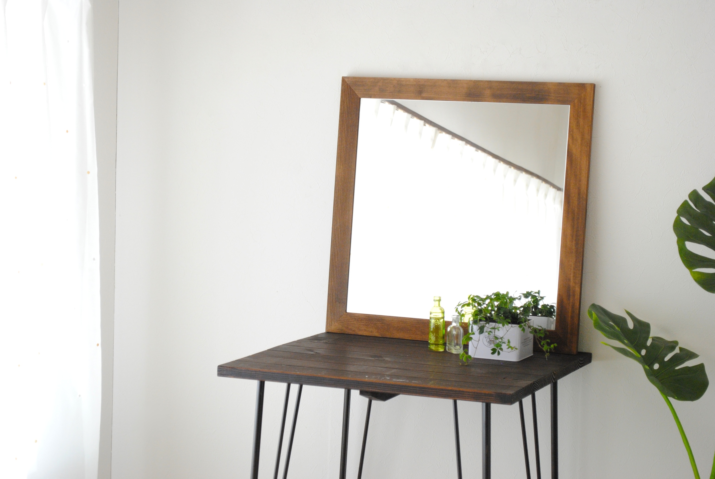 レオン　60x60cm　全4色　カフェミラー　壁掛けミラー　正方形　