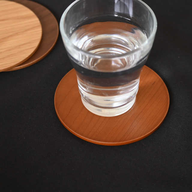 送料無料】 木のコースター