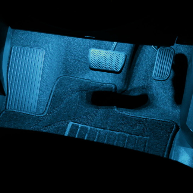 トヨタ汎用 カプラー付き フットランプ増設キット 運転席 助手席 2p [20]