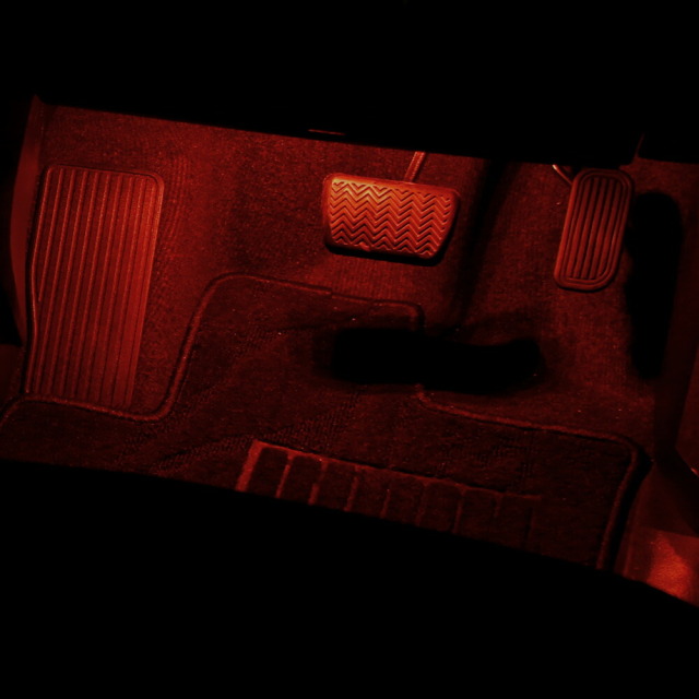 トヨタ汎用 カプラー付き フットランプ増設キット 運転席 助手席 2p [20]【レッド】