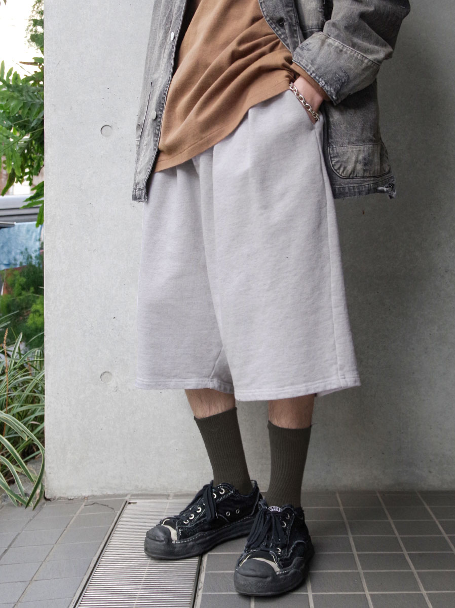 25SS ancellm 3/4 TUCK SWEAT SHORTS