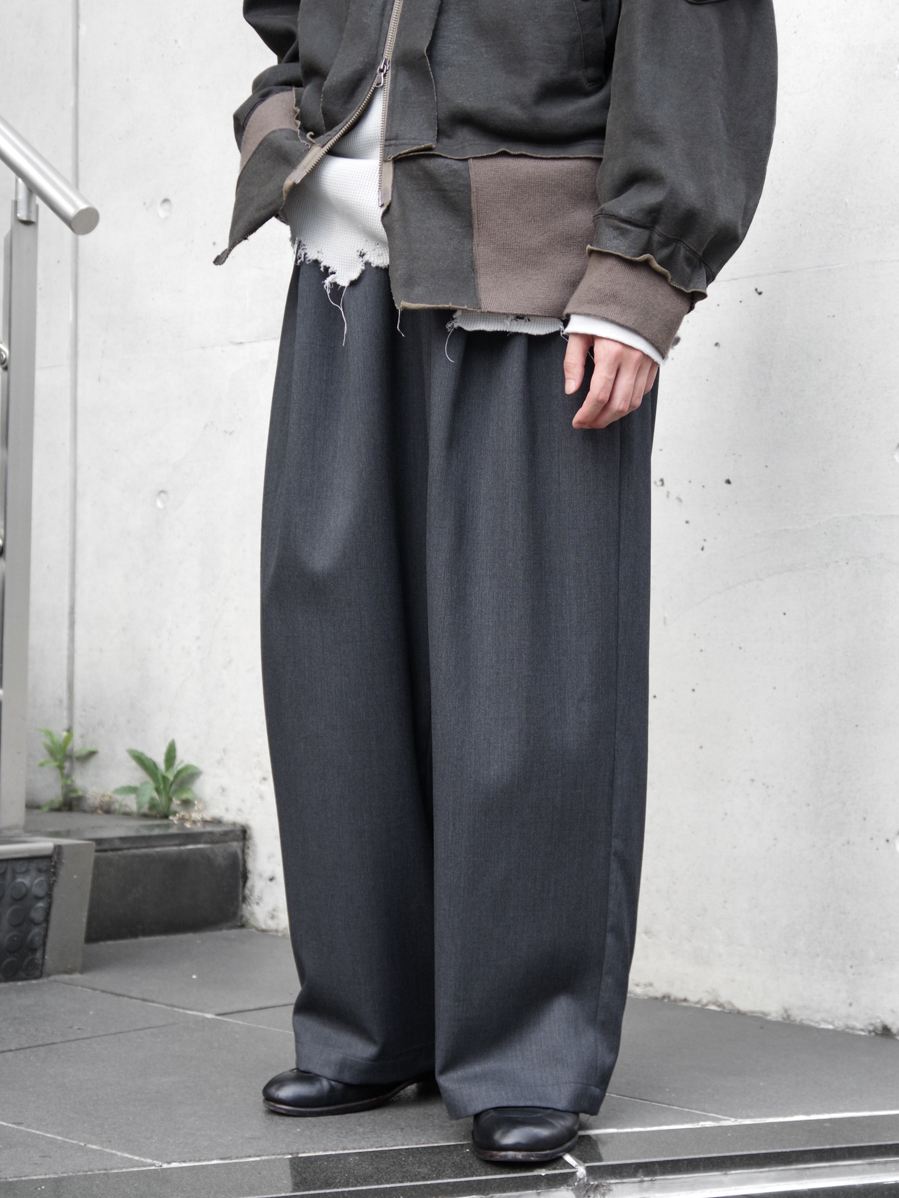 JUHA "2TUCK WIDE EASY PANTS" - GRAY