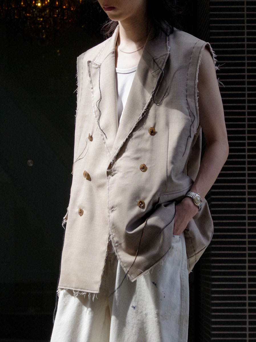 EMAM "Hand stitched cut off vest" - BEIGE