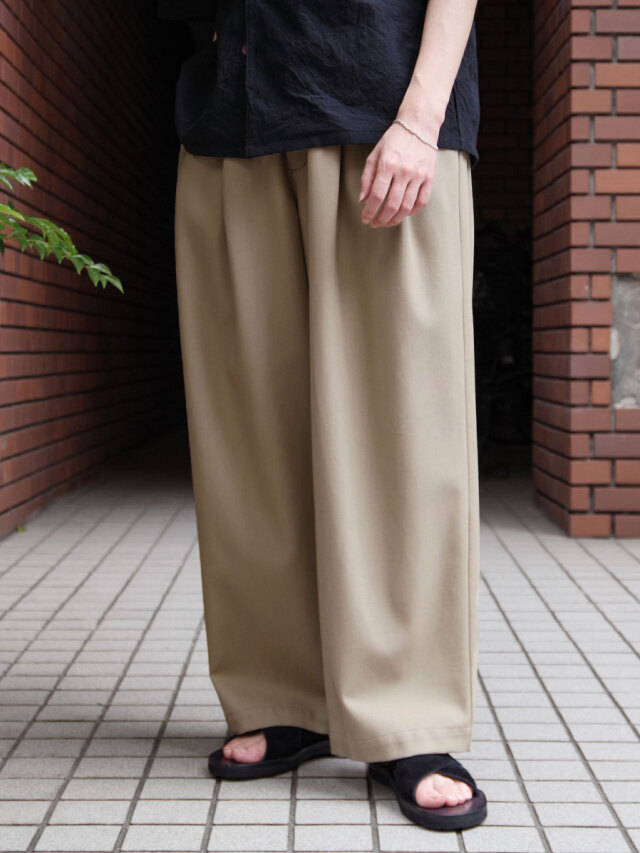 my beautiful landlet "HIGH-TWIST TWILL TUCK WIDE PANTS" - BEIGE