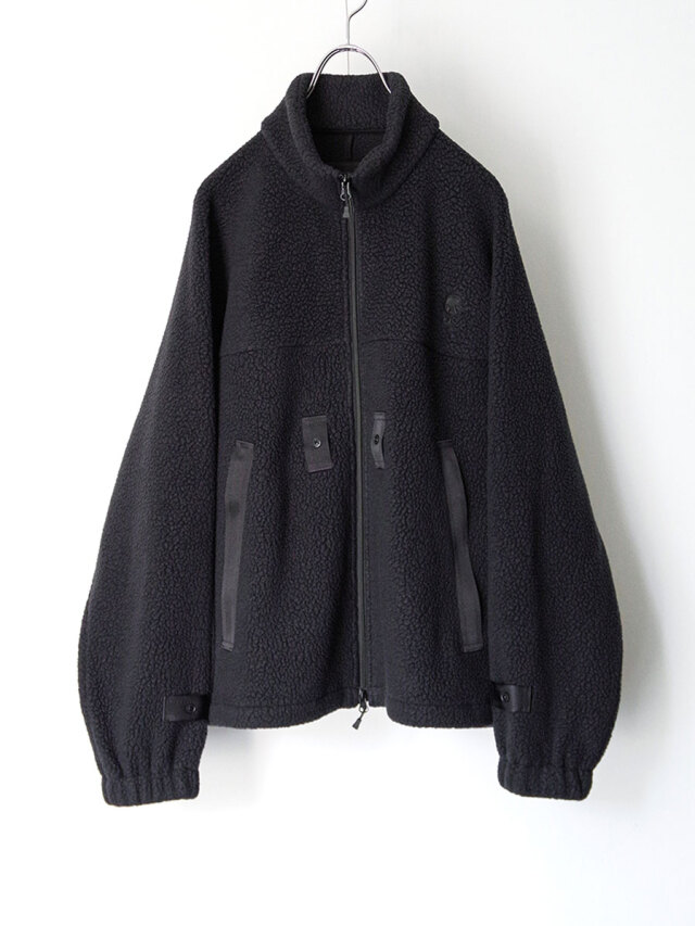 D-VEC × ALMOSTBLACK 
