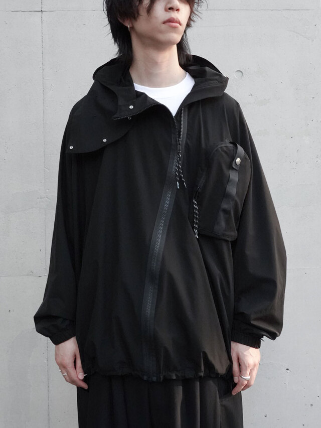 ALMOSTBLACK "WOVEN WATER-REPELLENT HOOD PONCHO BLOUSON"